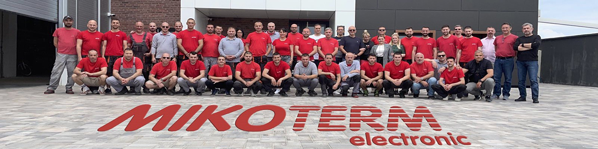 Grupna fotografija Mikoterm tima.